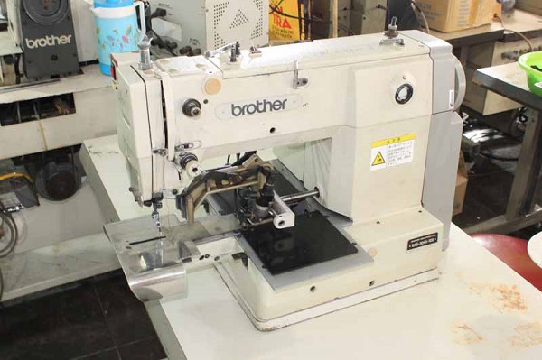 D&ograve;ng m&aacute;y lập tr&igrave;nh